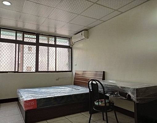 大面窗,浴室有對外窗 - Image 2