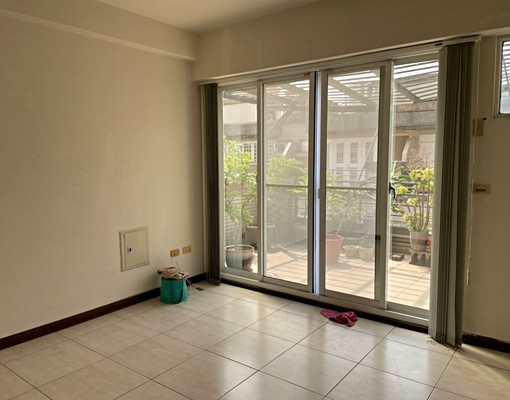 中華西路二段家俱全近市場一卡皮箱入住 - Image 10