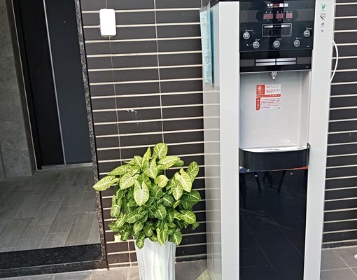 全新電梯套房出租(一大房,一大廳) - Image 9