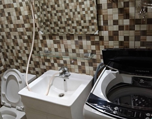 4500~6000元~上班族、學生、單身套房拎包入住,房仲免 - Image 1