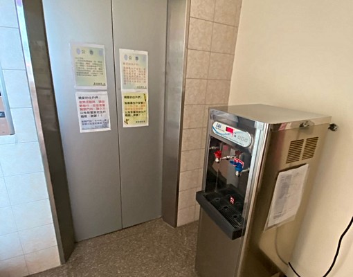 健行科大✨電梯套房/陽台/室內機車位/網路第四台 - Image 10
