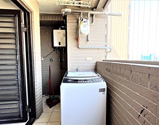 捷運站旁金莊悅泉電梯美4房-附平面車位 - Image 12