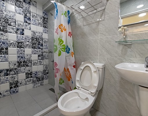 屋況漂亮,全套傢俱家電、50吋連網電視 - Image 3