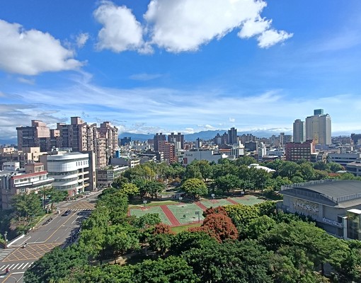 可補助sogo特區中正公園旁高樓層豪宅3房車 - Image 1