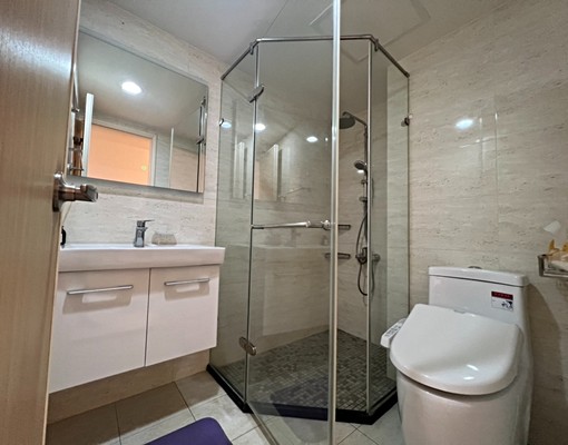 信義MRT大悅泳池明亮大1房2廳1衛2陽 - Image 12