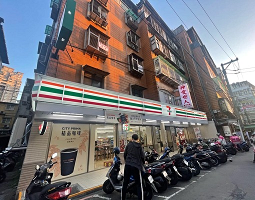 真理大學小資首選套房,屋主自租不收仲介費 - Image 2