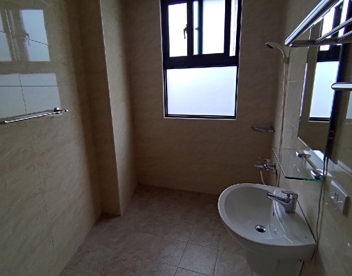 租市區近遠百電梯套房/有私人陽台洗衣機 - Image 5