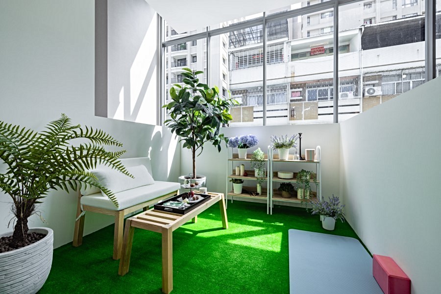 陽台對外規劃跳島宜居露台。