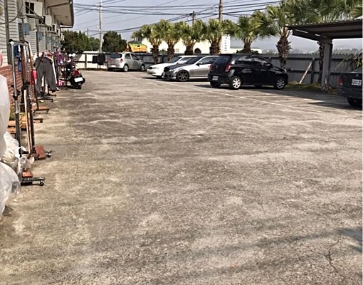 花園式高級平房附汽車停車位 - Image 2