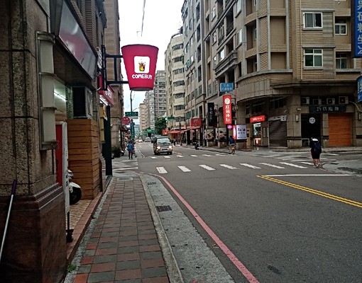 泰山全新小套房學生上班族可限女性 - Image 4