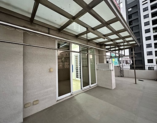 近文藻電梯大透店限女生 - Image 9