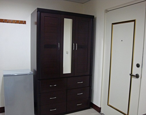 中山路二段麥當勞商圈三鐵共構優質大套房 - Image 3