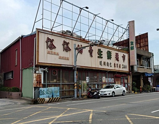 免仲_裕農優質套房_獨洗衣機_衛浴開窗 - Image 8