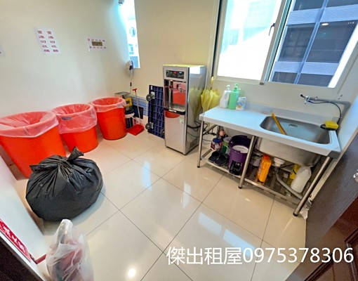 傑出租屋/全新傢俱,獨洗,免追,可補助! - Image 8
