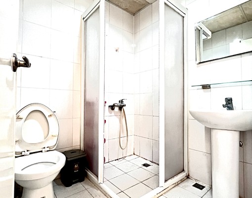 台中科大台中一中景觀採光套房 - Image 8