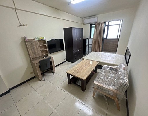 可配合申請租屋補助.含水公用電費.電費依台電標準可報稅 - Image 1