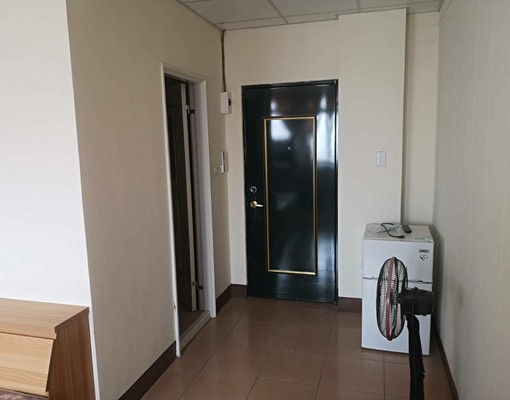 中小漂亮新分租套房，有4間及4雅房 - Image 1