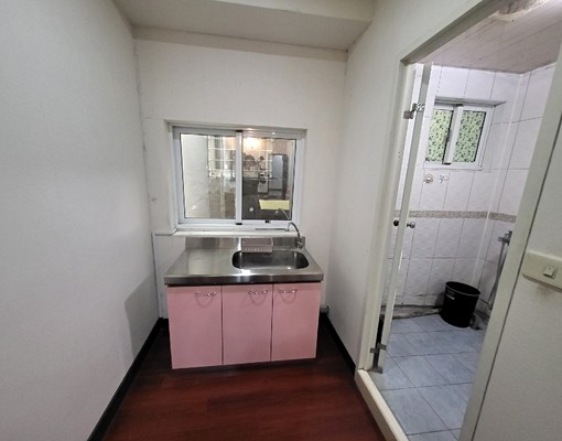 多間美大套房出租 - Image 5