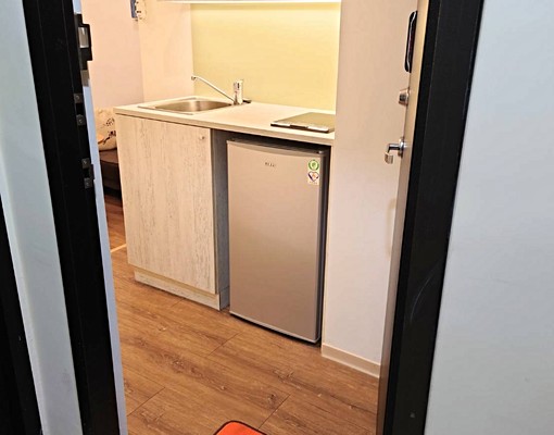 全新整理大套房生活機能優,一卡皮箱入住。 - Image 2