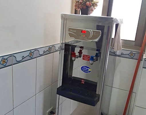 東海大學肯德基附近中科榮總澄清全家商店旁獨洗陽台車位電梯套房 - Image 5