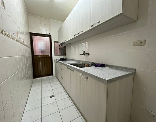 明道中學旁丨可租補丨三房平車丨2萬全含丨樓下迷克夏丨電梯直達 - Image 8