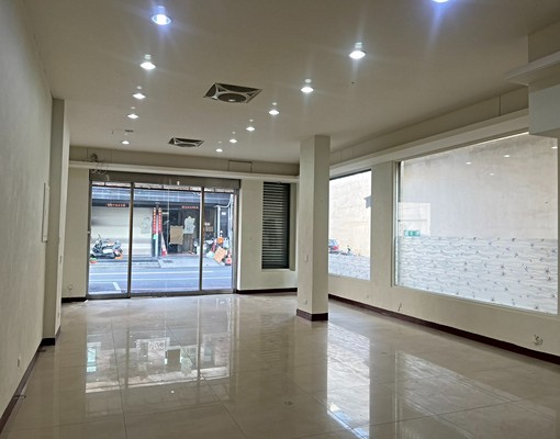 正員東路1+2樓大店面~ - Image 1