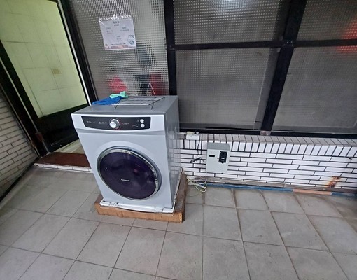 分租套房附家電.傢俱.網路.第四台.水費 - Image 4