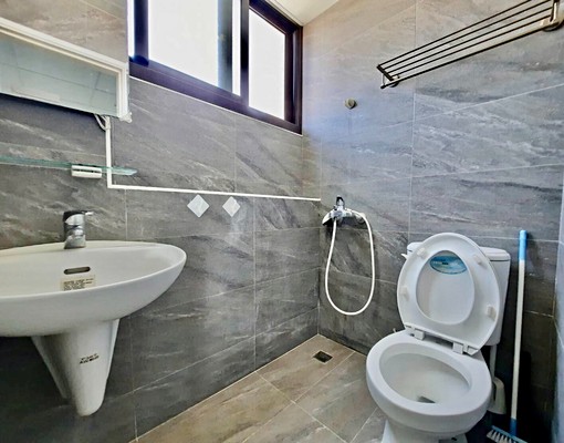 近火車站民生彰美家樂福商圈~免仲介費 - Image 13