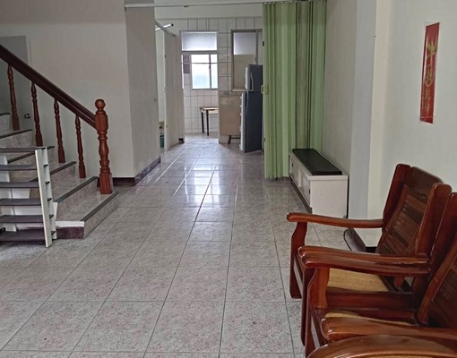 一棟六房優質房屋出粗(附車庫傢俱) - Image 12