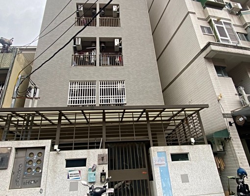 可租補~機車1分鐘到南台科技大學奇美醫院 - Image 2