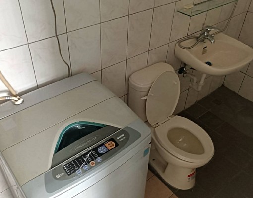 有陽台環境清優空氣好房內有對外窗 - Image 1
