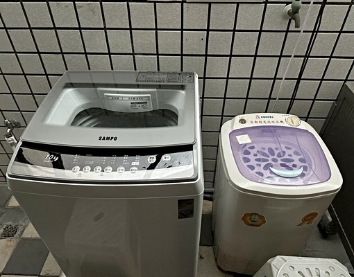 市立醫院商圈🌹可租補🌹女學生單人套房 - Image 3