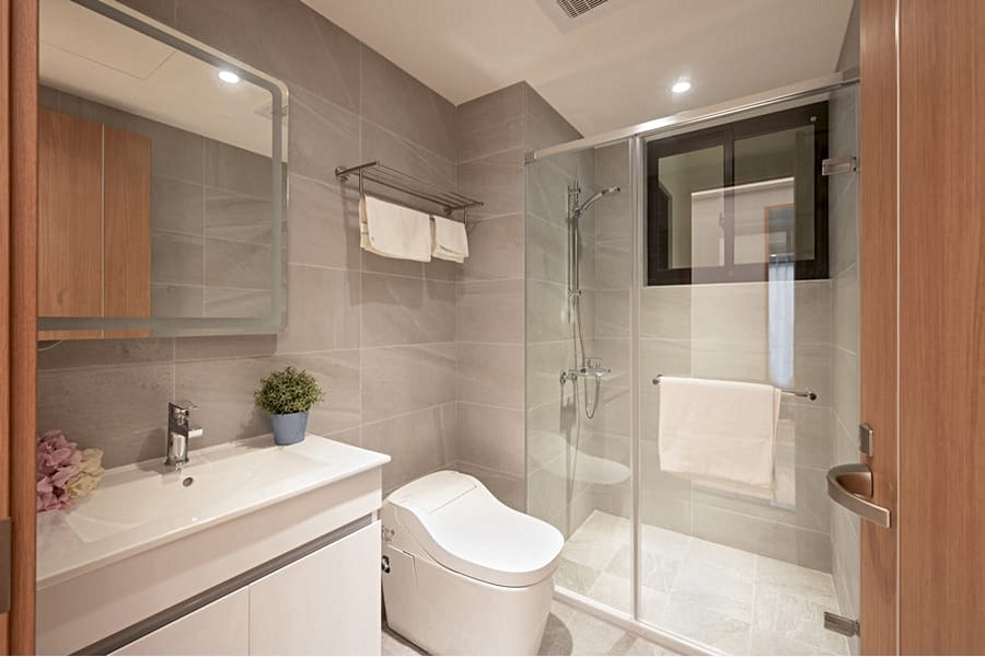 主次浴全電腦馬桶,很少見