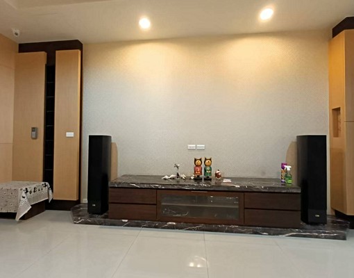 近東區豪宅型有陽台大套房 - Image 11