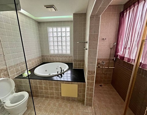 北屯💖稀有電梯別墅💖4大房含雙平車 - Image 11