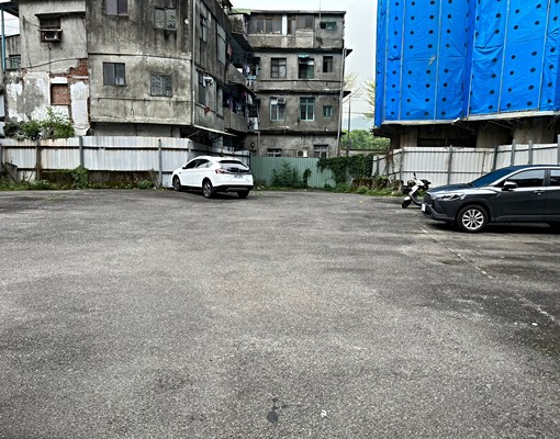 政大商區舒適停車空間 - Image 3