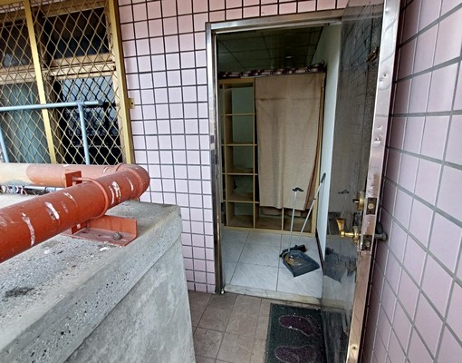 環境單純,巷內安靜,近捷運南港展覽館 - Image 1
