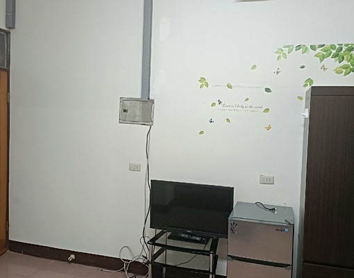 套房出租寬廣的空間一可開伙另計有陽台 - Image 8