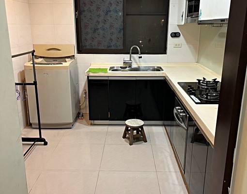 獨立套房附家電適合小資族含廚房和管理費 - Image 12