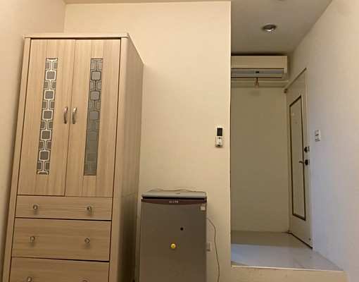 造福年輕人東湖國小旁,附設烘乾機,磁卡進 - Image 2