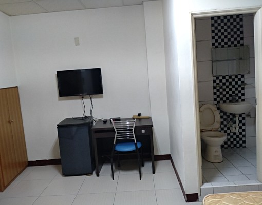 全新優質套房近台南大學(含第四台網路) - Image 3