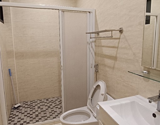 超優質正市區套房限女性 - Image 3