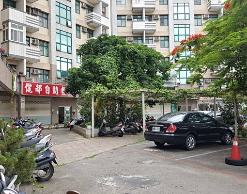 近湖口市區/車站1房1廳大套房採光優/2陽台 - Image 2