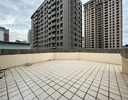 可報稅營業登記,獨棟別墅,附雙平面獨立車庫,寵物可談 - Image 3