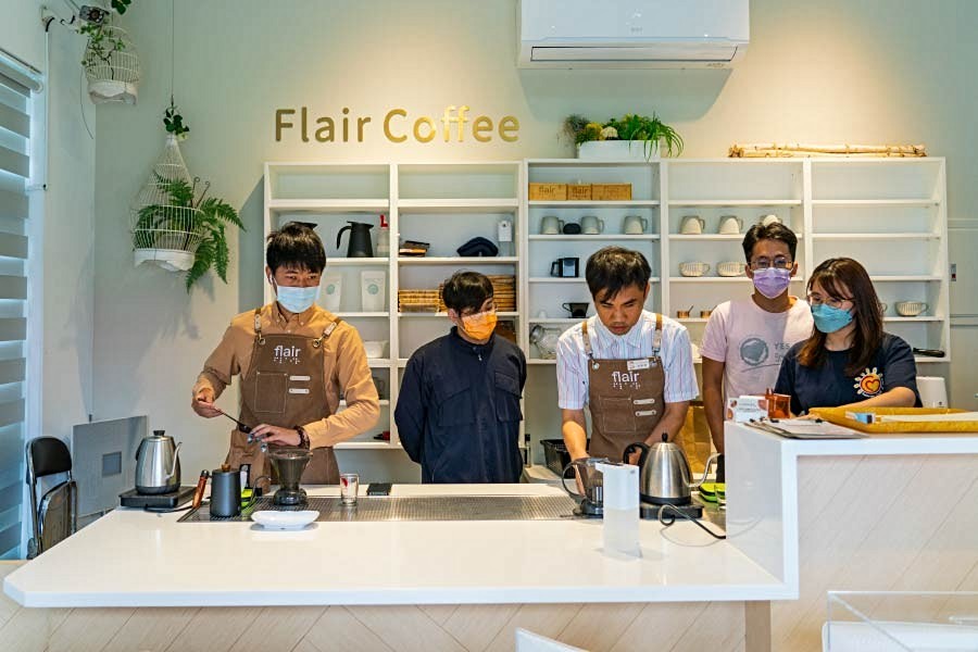 愛之光公益協會培訓就職技能