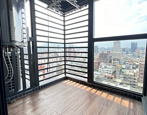 近六合夜市前金國小美麗島中央公園大立精品新崛江商圈小北全聯 - Image 10