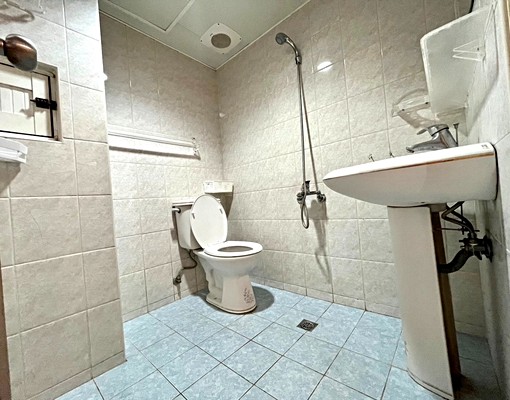 近文山特區採光、通風、視野佳 - Image 7