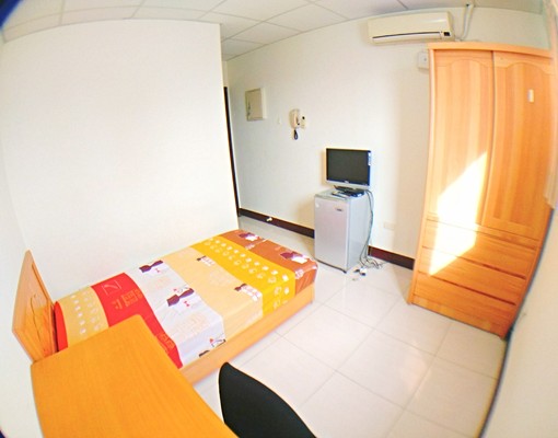 台中科大💯可貓✅電梯💙採光套房 - Image 1