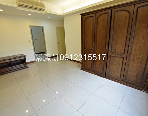 四期重劃區/國際網球場/稀有雙主臥方正4房/車位另計 - Image 5