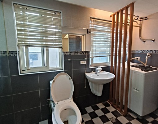 全新華麗裝潢套房獨立洗衣機 - Image 1